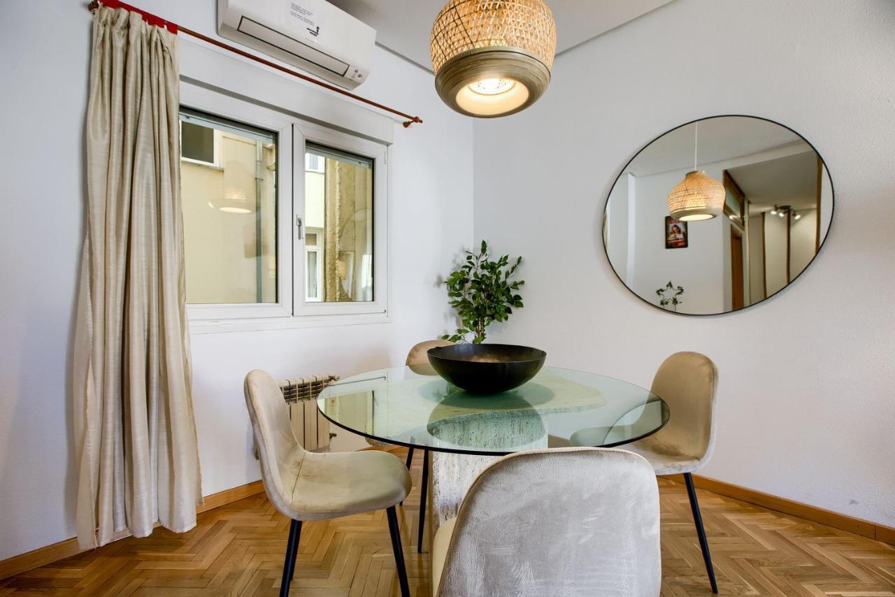 Charming Elegant Gran Via Apartamento Madri Exterior foto